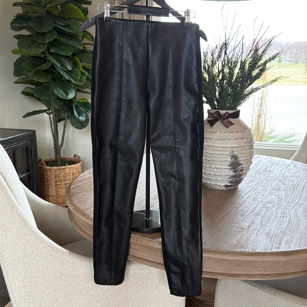 Women’s Leather Leggings